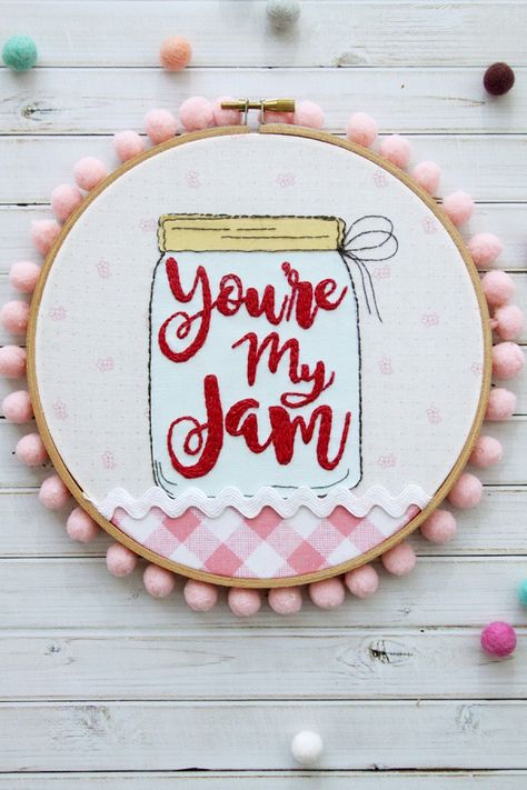 Valentines Embroidery Patterns, Valentine Embroidery, Embroidery Hoop Crafts, Embroidered Hoop, Stitch Gift, My Funny Valentine, My Jam, Embroidery Patterns Free, Valentine Wreath