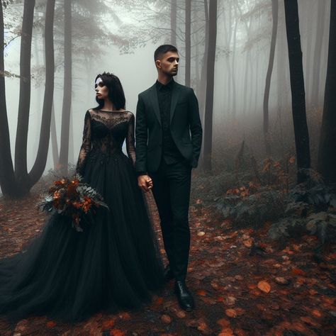 Dark Wedding Photography, Gothic Couple, Witchy Wedding, Dark Romantic Wedding, Gothic Wedding Theme, Dark Wedding Theme, Forest Theme Wedding, Goth Wedding, Wedding Picture Poses