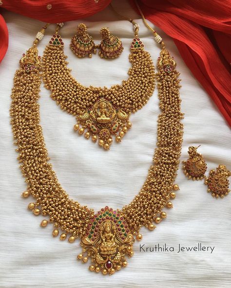 Shine Like A Diva With These Imitation Necklace Sets • South India Jewels South Indian Jwellary Set Gold, Bride Jwellary, Temple Set Jewellery, Temple Jwellary, Bridal Set Jewellery, Haldi Shoot, Golden Jewellery, Temple Jewellery Earrings, Wedding Jewelry Sets Bridal Jewellery