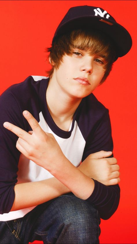 Justin Bieber Justin Bieber With Fans, Justin Bieber 2011, Justin Bieber 2009, Justin Bieber My World, Justin Bieber Photoshoot, Justin Bieber Funny, Justin Bieber Gif, Justin Bieber Images, Justin Bieber Wallpaper