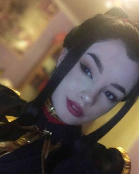 Elise on Instagram: “Ik my last row was Azula but oh well • • • • • • • • • • • • #cosplay #azulacosplay #thelastairbender #azula #thelastairbendercosplay…” Avatar Makeup, Princess Azula, Cosplay For Women, Avatar Cosplay, Avatar Characters, Oh Well, Aang, Best Cosplay, Avatar The Last Airbender