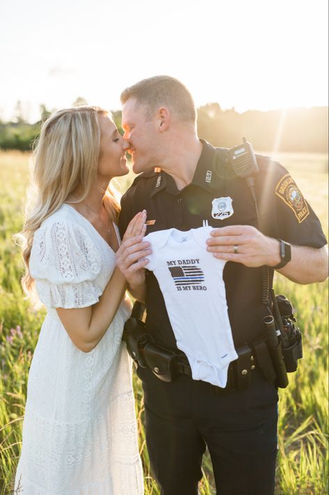 Cop Theme Gender Reveal, Police Officer Gender Reveal, Cop Maternity Photos, Police Gender Reveal Ideas, Cop Baby Announcement, Police Officer Pregnancy Announcement, Newborn Police Pictures, Police Officer Pictures, Police Family Pictures