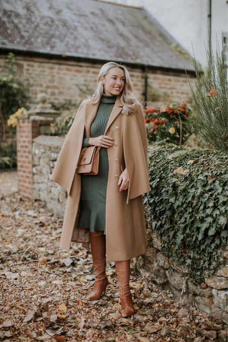 Camel Coat Outfit, Fashion Mumblr, Outfit Botas, Coat Women Fashion, Trendy Fall Outfits, Autumn Outfits, Camel Coat, Brown Coat, Rainy Day Outfit