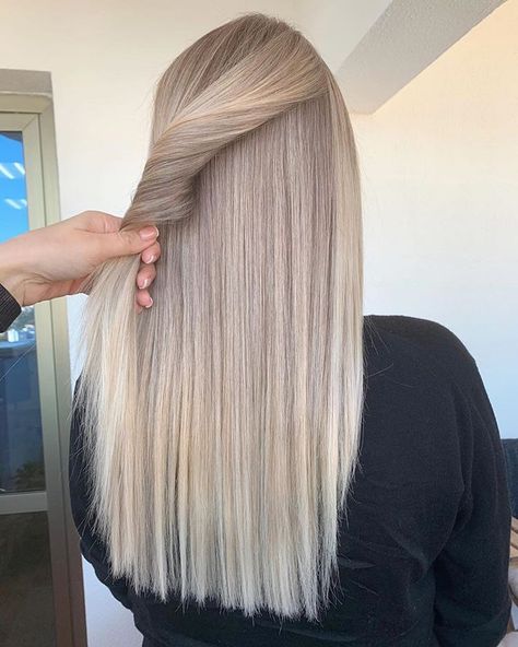 Underlights Hair, Icy Blonde Hair, Kadeřnické Trendy, Cool Blonde Hair, Vlasové Trendy, Ash Blonde Hair, Blonde Hair Inspiration, Blonde Hair Shades, Hair Done