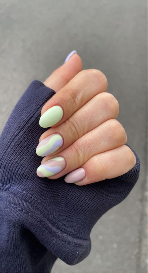 Pastel Green Nails Design Short, Purple With Green Nails, Purple And Green Nails Acrylic Pastel, Mint Green And Lavender Nails, Violet Short Nails, Lavender And Sage Green Nails, Short Summer Nails Green, Lilac And Sage Nails, Mint And Purple Nails