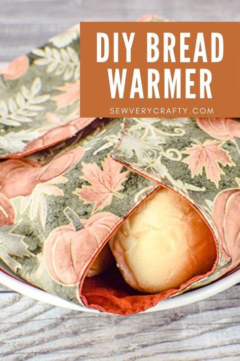 How to Make a Fabric Bread Warmer - Sew Very Crafty Bread Warmer, Make Bread, Fabric Sewing Patterns, Simple Sewing, Sewing Projects For Kids, Holiday Fabric, Christmas Sewing, Cost Saving, Bag Patterns To Sew