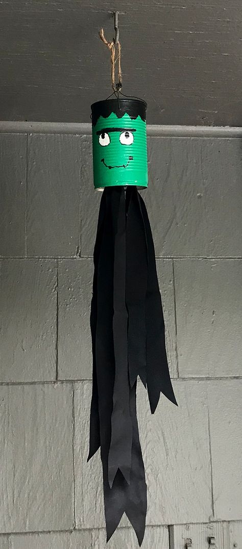 Frankenstein Halloween Decorations, Halloween Windsock, Frankenstein Craft, First Day Of School Activities, Frankenstein Halloween, Aluminum Cans, Diy Outdoor Decor, Halloween 2022, Halloween Crafts For Kids