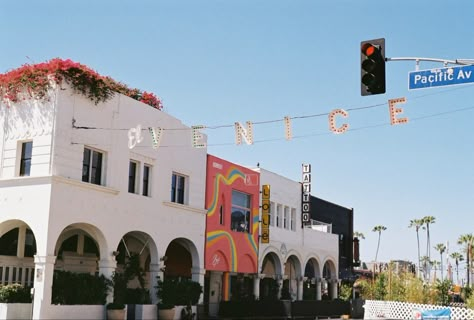 Places to see in California, southern california, best beaches in california, film photography, minolta, kodak gold, best beaches near los angeles, shopping in venice beach Los Angeles Film Photography, Surfer Waves Hair, Hair Sunkissed, Magnetic Aura, Beaches In California, Mini Sunglasses, Venice Shopping, Dior Tote Bag, Gloss Hair