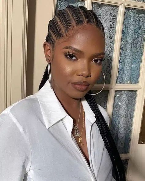 10 Amazing Types of African Braids to Wear this New Year Black Hair Inspiration, Cornrows Natural Hair, Cornrows Braids For Black Women, African Hair Braiding Styles, Box Braids Hairstyles For Black Women, Braids Hairstyles Pictures, Braided Cornrow Hairstyles, Feed In Braid, Cool Braid Hairstyles