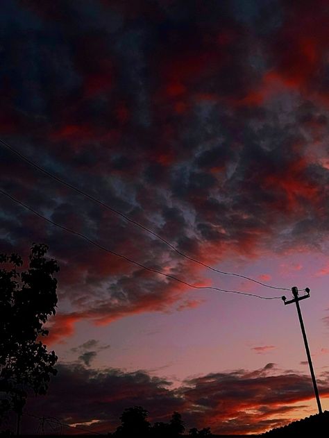 sky after storm in a Summer's sunset Sky After Storm, Summer Clouds, Summer Storm, Summer Sunset, Tornado, Quick Saves