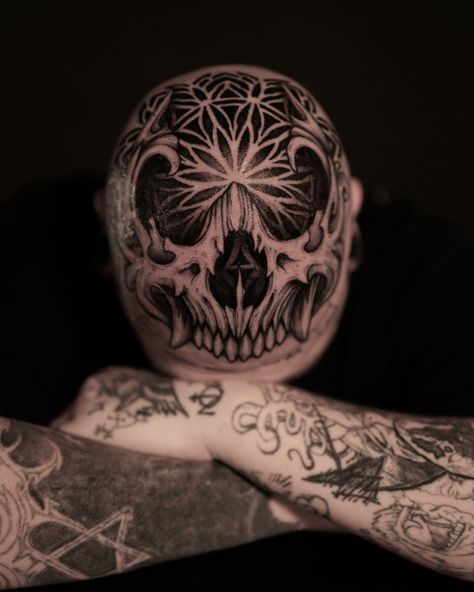 Full Head Tattoo, Head Tattoo Men, Aaa Tattoo, Head Tattoo, Head Tattoos, Cool Tattoos, Tattoo Ideas, Tattoos, Quick Saves