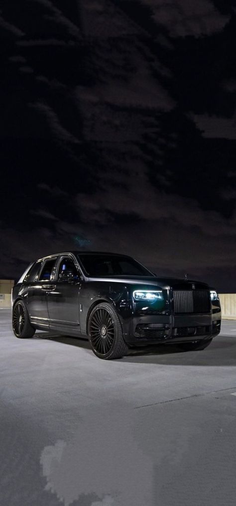 Kardashian Cars, Rolls Royce Suv, Rolls Royce Wallpaper, Wealthy Lifestyle Luxury, Rolls Royce Black, Dream Cars Audi, Best Island Vacation, Bentley Rolls Royce, Mercedes Wallpaper