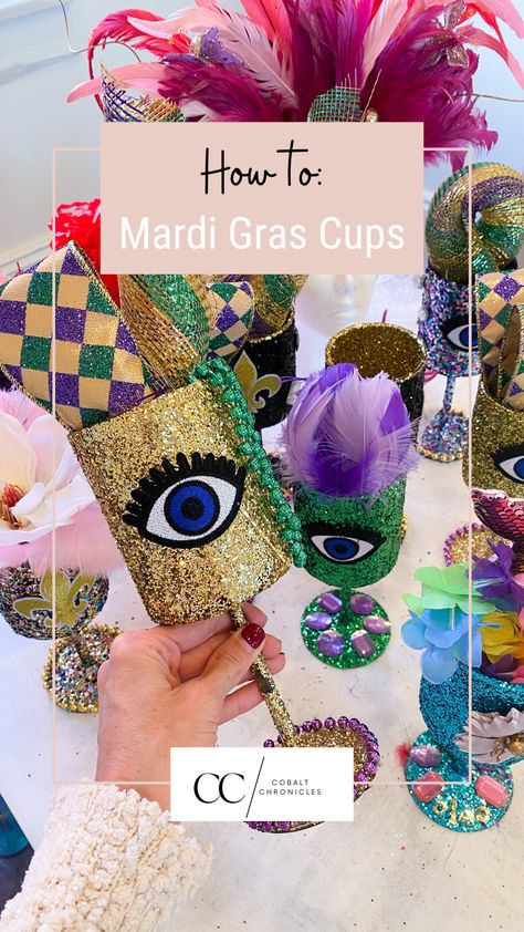 Mardi Gras Cups Designs, Cleopatra Mardi Gras Cups, Decorating Plastic Cups, Mardi Gras Cups, Cleo Cups, Mardi Gras Diy, Mardi Gras Throws, Mardi Gras Party Decorations, Mardi Gras Float