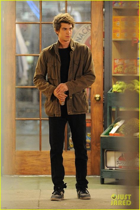 Peter Parker Andrew Garfield, Parker Outfit, Parker Spiderman, Andrew Garfield Spiderman, Garfield Spiderman, Bug Boy, Spiderman Movie, Movies Outfit, Movie Fashion