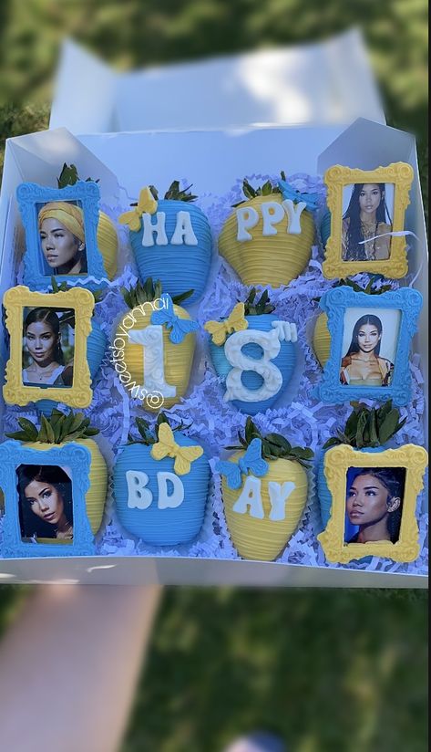 chocolate covered strawberries Travel Theme Strawberries, Starbucks Themed Strawberries, Jhene Aiko Birthday, Beach Themed Chocolate Covered Strawberries, One Piece Chocolate Covered Strawberries, Libra Chocolate Covered Strawberries, Cake Pricing Chart, Strawberry Boxes, Specialty Desserts