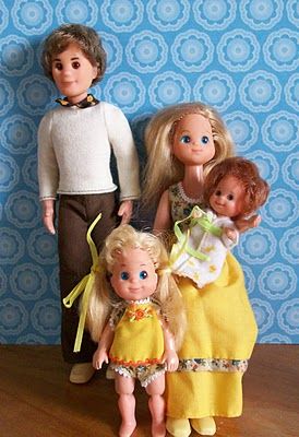 I was obsessed with my Sunshine Family dolls--I had these plus 2 more babies, grandparents, assorted pets, a craft store, a house, a barn, etc. Sunshine Family, Cabbage Patch Dolls, Vintage Memory, Childhood Toys, Madame Alexander, Fun Family, Retro Toys, Happy Memories, Old Toys