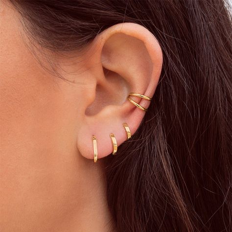 Triple Lobe, Gold Bad, Piercings Ideas, Hoop Earring Set, Random Aesthetics, Helix Hoop, Ear Stack, Hoop Earring Sets, Small Rings