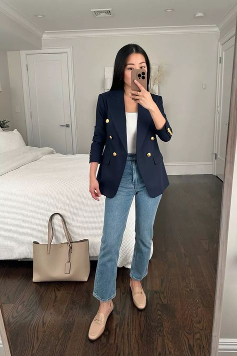 jeanwang on LTK Women Navy Blazer Outfit, Navy Blazer Outfit Women Work, Trendy Professional Outfits, Navy Blazer Outfit, Petite Winter Outfits, Friday Outfit For Work, Best Business Casual Outfits, Business Casual Outfits Winter, Boss Aesthetic