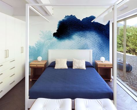 Removable wallpaper mural