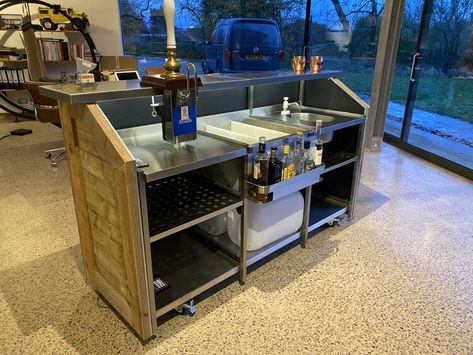 Portable Bars On Wheels, Outdoor Bar On Wheels, Mobile Drinks Bar, Mobile Bar Design Ideas, Portable Cocktail Bar, Movable Bar Counter, Diy Foldable Bar, Mobile Bar Plans, Bar Equipment Layout