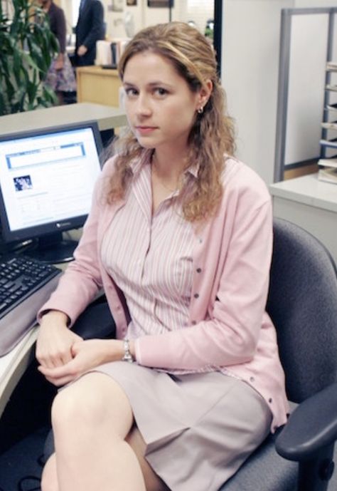 Pam Beasley Outfit, Pam Beasley Costume, Pam Office, Pam Beasley, Pam The Office, Pam Beesly, Jenna Fischer, Woman In Suit, Sixth Form