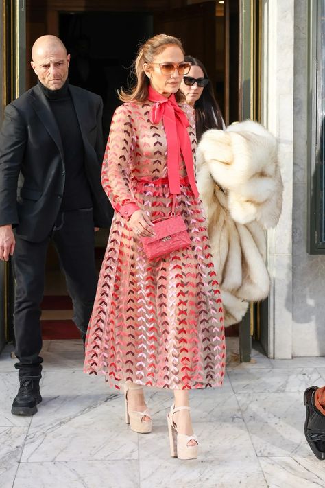 Jennifer Lopez Turned Couture Week Into Her Own Show | Vogue Lunch In Paris, Jennifer Lopez Outfits, J Lo Fashion, Week In Paris, Couture Looks, Out To Lunch, Muslim Fashion Outfits, Statement Dress, Couture Week