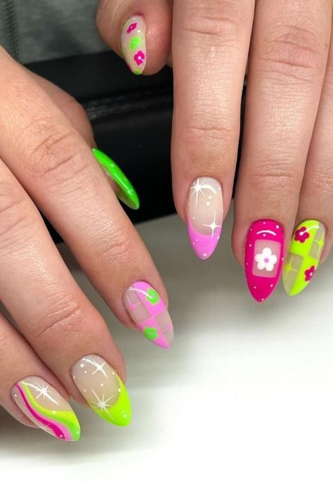 funky spring nails Detailed Nails, Summer Manicures, Instagram Nails, Funky Nails, Nails Inspo, Neon Colors, Nail Design, Spring Nails, Nails