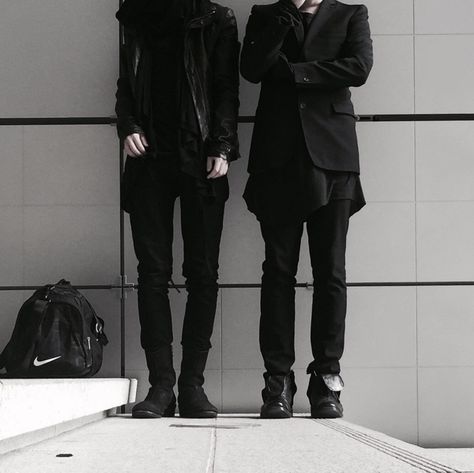 12.45 Twin Brothers Aesthetic, Grunge Suit, Twins Aesthetic, Brothers Aesthetic, Jae Lee, Bellatrix Lestrange, Regulus Black, Lord Voldemort, Twin Brothers