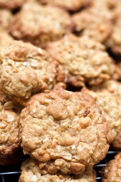 Food For Large Crowds, Recipe With Rice Krispies, Ranger Cookies Recipe, Ranger Cookie, Cookies With Rice Krispies, Cherry Oatmeal Cookies, Ranger Cookies, Recipe With Rice, Cornflake Cookies