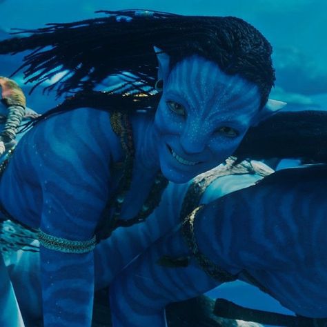 a on Twitter: "she’s my absolutely everything https://t.co/oIr6EaLnFk" / Twitter Neytiri Smiling, Neytiri Smile, Avatar Neytiri, Neytiri Avatar, Avatar 2 Movie, Blue Avatar, Water Icon, Avatar The Way Of Water, Avatar James Cameron