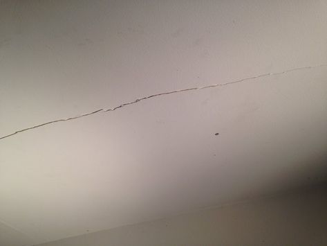 Repair ceiling cracks Ceiling Cracks, Sheetrock Ceiling, Fixing Drywall, Repair Ceilings, Ceiling Remodel, Ceiling Covering, Drywall Tape, Drywall Ceiling, Drywall Installation