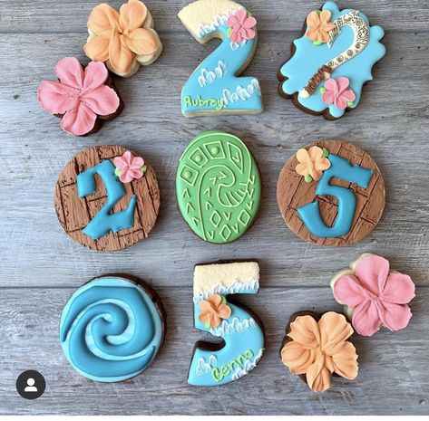 Moana Birthday Party Cake, Moana Cookies, Moana Decorations, Ice Cream Birthday Party Theme, Moana Birthday Party Theme, Moana Theme Birthday, Cookie Decorating Icing, Baby Moana, Moana Themed Party