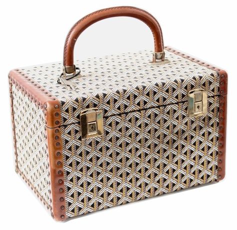 Beige Goyard Paris Vanity Train Case Mini Trunk Beauty Bag Carry On Vintage 1960s  For Sale Goyard Luggage, Goyard Paris, Airport Travel, Paris Vintage, Train Case, Vanity Case, Vintage Vanity, Beauty Bag, Vintage Bags