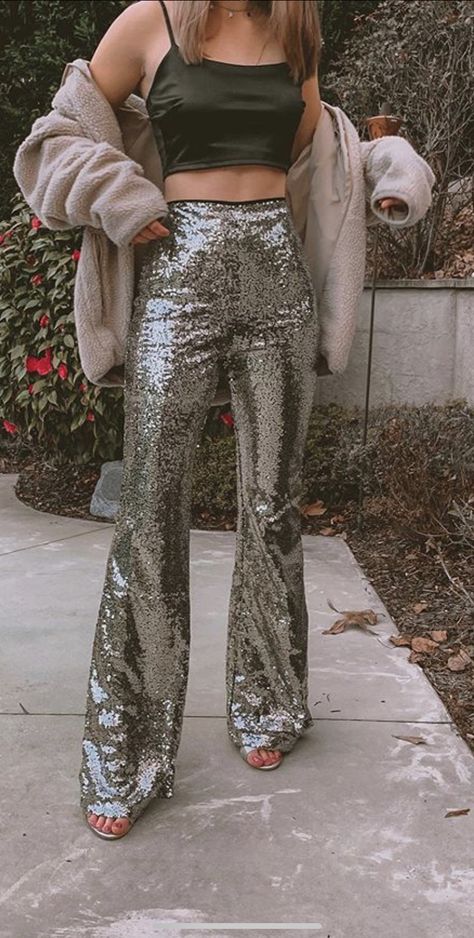 Christmas Indian Wear, Sparkle Bell Bottoms Outfit, Sequins Outfit Ideas, Sparkle Top Outfit Party, Sparkly Winter Outfit, Glittery Outfits Sparkle, New Years Eve Concert Outfit, Sparkle New Years Outfit, Outfit Ideas Summer Night Out