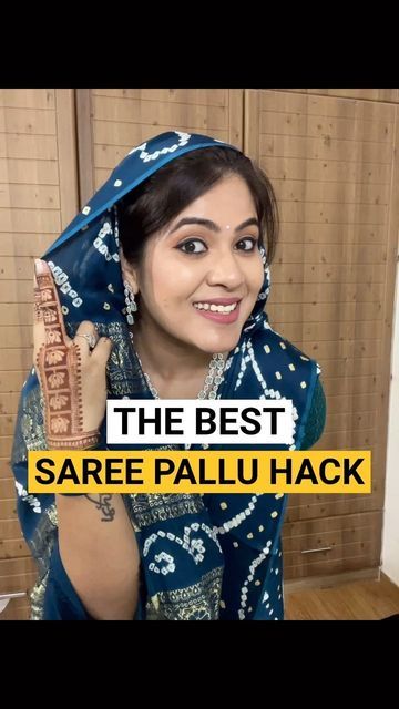 Saree With Pallu On Head, Saree Tips And Tricks, Pre-draped Saree With Pallu For Rituals, Saree Tricks, How To Pleat Saree Pallu, Saree Hacks, Saree Pallu, Sleeveless Blouses, Saree Blouse Styles