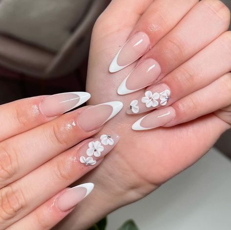 ig: nailsbydvisy Fancy Almond Nails Designs, White Almond Nails With Design, Acrylic Nails Stiletto, Graduation Nails, Floral Nail Designs, Subtle Nails, French Tip Acrylic Nails, French Acrylic Nails, Almond Nails Designs