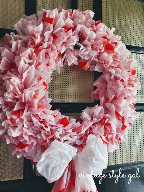 How to Make a Tablecloth Wreath Using Plastic Tablecloths | Vintage Style Gal Plastic Tablecloth Decorations, Tablecloth Wreath, Make A Tablecloth, Plastic Table Cloth, Deco Mesh Wreaths Diy, Mesh Wreath Diy, Paper Wreath, Plastic Table, Wire Wreath