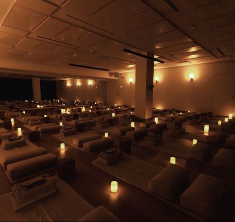 Candlelit Yoga Studio, Candlelit Yoga Aesthetic, Basement Meditation Room, Black Yoga Studio, Candle Light Yoga, Meditation Class Aesthetic, Hot Yoga Studio Aesthetic, Yin Yoga Aesthetic, Hot Yoga Class Aesthetic