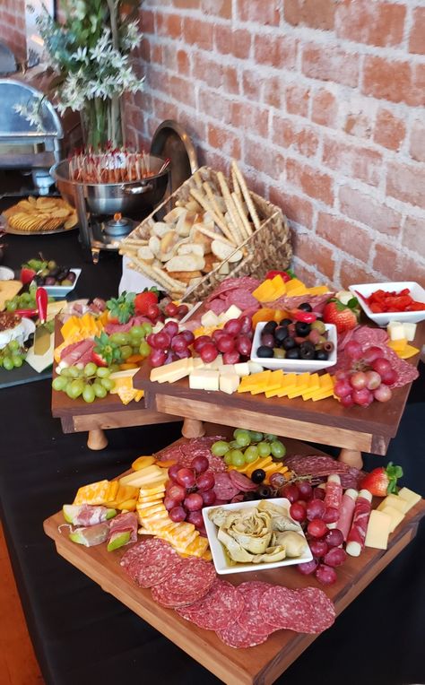 Vertical Charcuterie Board, Tiered Appetizer Display, Charcuterie Board Tower, Meat And Cheese Table Display, How To Display Crackers For A Party, Multi Level Charcuterie Board, Multiple Charcuterie Boards Display, Meat And Cheese Board Wedding, Charcuterie Tower Ideas