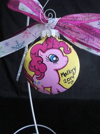 Www.socaladornaments.etsy.com hand painted my little pony ornament Disney Pop, Xmas Trees, Painted Ornaments, Pinkie Pie, Xmas Decor, Merry Little Christmas, Wooden Ornaments, Xmas Decorations, Xmas Tree