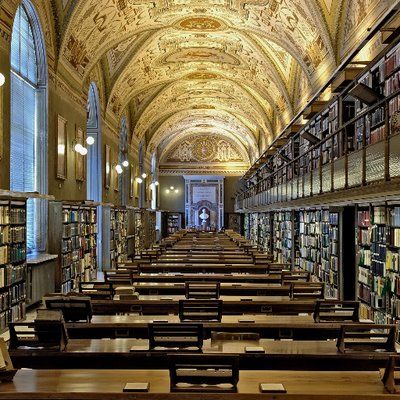 Trinity College Library, Vatican Library, London Cathedral, Neo Baroque, Beautiful Library, College Library, Bible Images, Modern Library, Religious Paintings