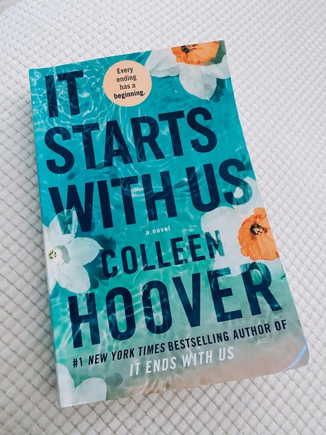 It Starts With Us - Colleen Hoover 4 stars ⭐️⭐️⭐️⭐️ Characters: Lily, Atlas Lily Atlas, It Starts With Us, Star Character, It Ends With Us, Colleen Hoover, Reading Room, Book Aesthetic, Book Review, Bestselling Author