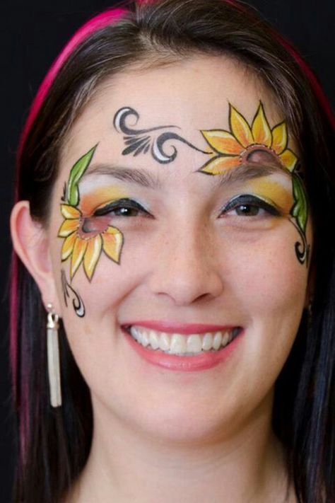 Daisy Face Painting Sunflower, Fall Facepainting, Sunflower Face Paint, Face Painting For Adults, Hippie Face Paint, Fancy Dress Makeup, Halloween Face Paint Designs, Easy Halloween Face Painting, Festival Face Paint