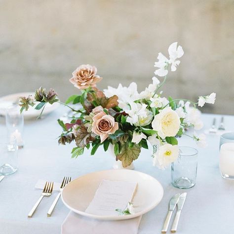 small, organic table centerpieces