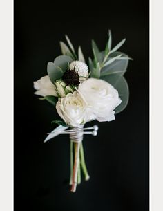 White Boutonniere, 40 & Fabulous, Groomsmen Boutonniere, Flowers And Greenery, Groom Boutonniere, Boutonniere Wedding, Popular Wedding, Groom And Groomsmen, Wedding Themes