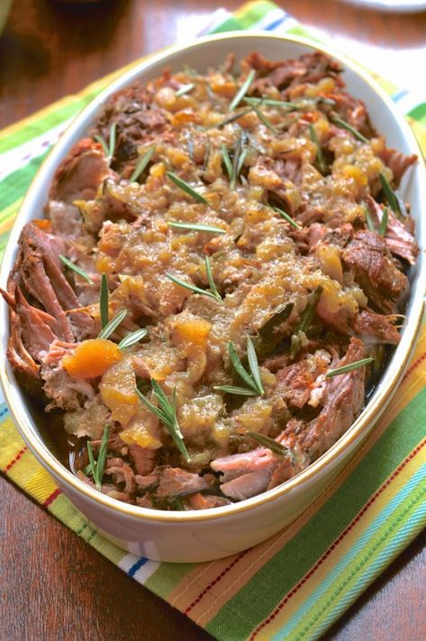 Slow Cooker Apple Rosemary Pork Roast (Whole 30, SCD, GAPS, AIP, WAPF) - Pure and Simple Nourishment Rosemary Pork Roast, Whole30 Recipes Breakfast, Paleo Pork Recipes, Slow Cooker Apple, Paleo Pork, Easy Whole 30 Recipes, Paleo Main Dishes, Slow Cooker Apples, Pork Roast Recipes