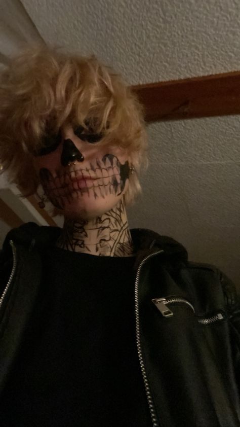 #skullmakeup #skull #skeleton tate langdon Tate Langdon Skeleton, Tate Langdon Skull, Tate Langdon, Skull Makeup, Halloween Inspo, Evan Peters, Random Photos, Pop Punk, 21st Century