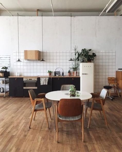 Follow us on Instagram (aestatestudio) Masculine Kitchen, Industrial Apartment, Decor Ikea, Interior Minimalista, Wooden Floors, Style Deco, Design Industrial, Trendy Kitchen, Retro Home Decor