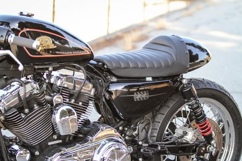 Harley-Davidson Sporter Cafe Racer  8 Harley Davidson Motorcycles Dyna, Quotes Lost, Sportster Cafe Racer, Harley Davidson History, Harley Davidson Scrambler, Harley Davidson Crafts, Harley Davidson Fat Bob, Harley Davidson Wedding, Harley Davidson Road King