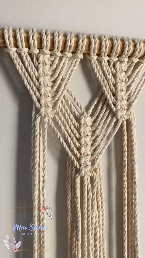 Patron Macrame, Knotting Hill, Simpul Makrame, Bone Pattern, Pola Macrame, Macrame Wall Hanging Tutorial, Macrame Plant Hanger Tutorial, Free Macrame Patterns, Macrame Plant Hanger Patterns